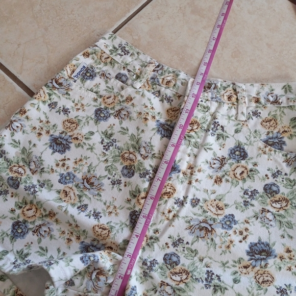 Vintage 90's BONGO Hi Rise Floral Jean Shorts 25 - Picture 10 of 11